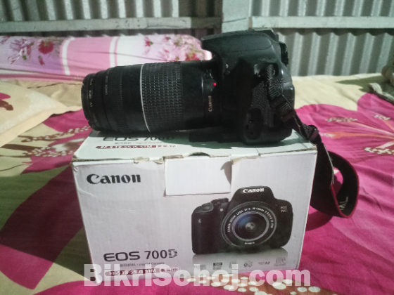 Camera Canon 700d